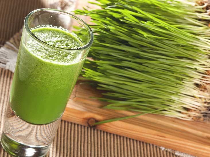 the-amazing-benefits-of-wheatgrass-natural-mentor